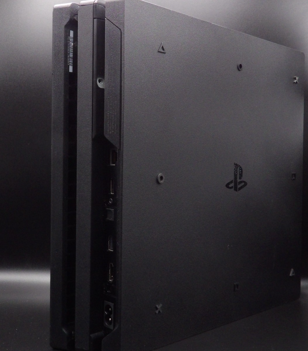 Sony PlayStation 4 Pro 1TB Konsole - Schwarz | inkl. Spiel