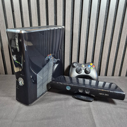 Xbox 360 S 250GB Kinect Special Edition CIB – Konsole, Controller und Kinect Sensor