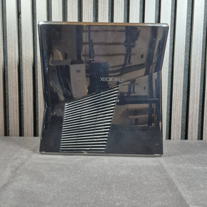 Xbox 360 S 250GB Konsole Schwarz – Seitenansicht