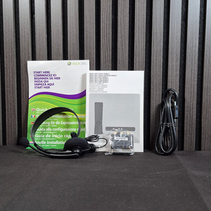 Xbox 360 S Kinect Special Edition – Headset, Handbücher und Zubehör