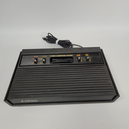 Atari 2600 Konsole Darth Vader Edition inkl. Joystick und Spiel | Refurbished