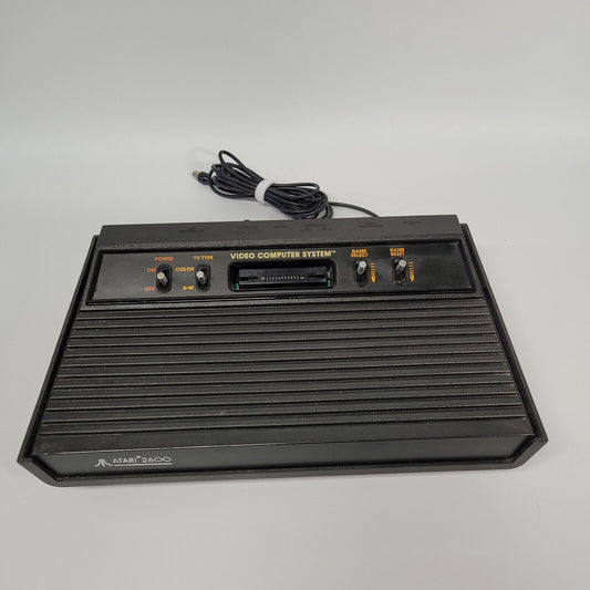 Atari 2600 Konsole Darth Vader Edition inkl. Joystick und Spiel | Refurbished