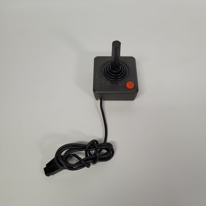 Atari 2600 Konsole Darth Vader Edition inkl. Joystick und Spiel | Refurbished