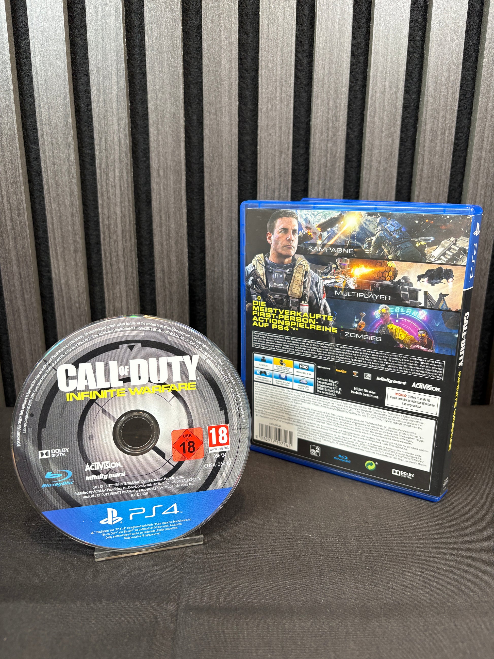 Call of Duty Infinite Warfare PS4 PAL Spiel Rückseite mit Beschreibung
