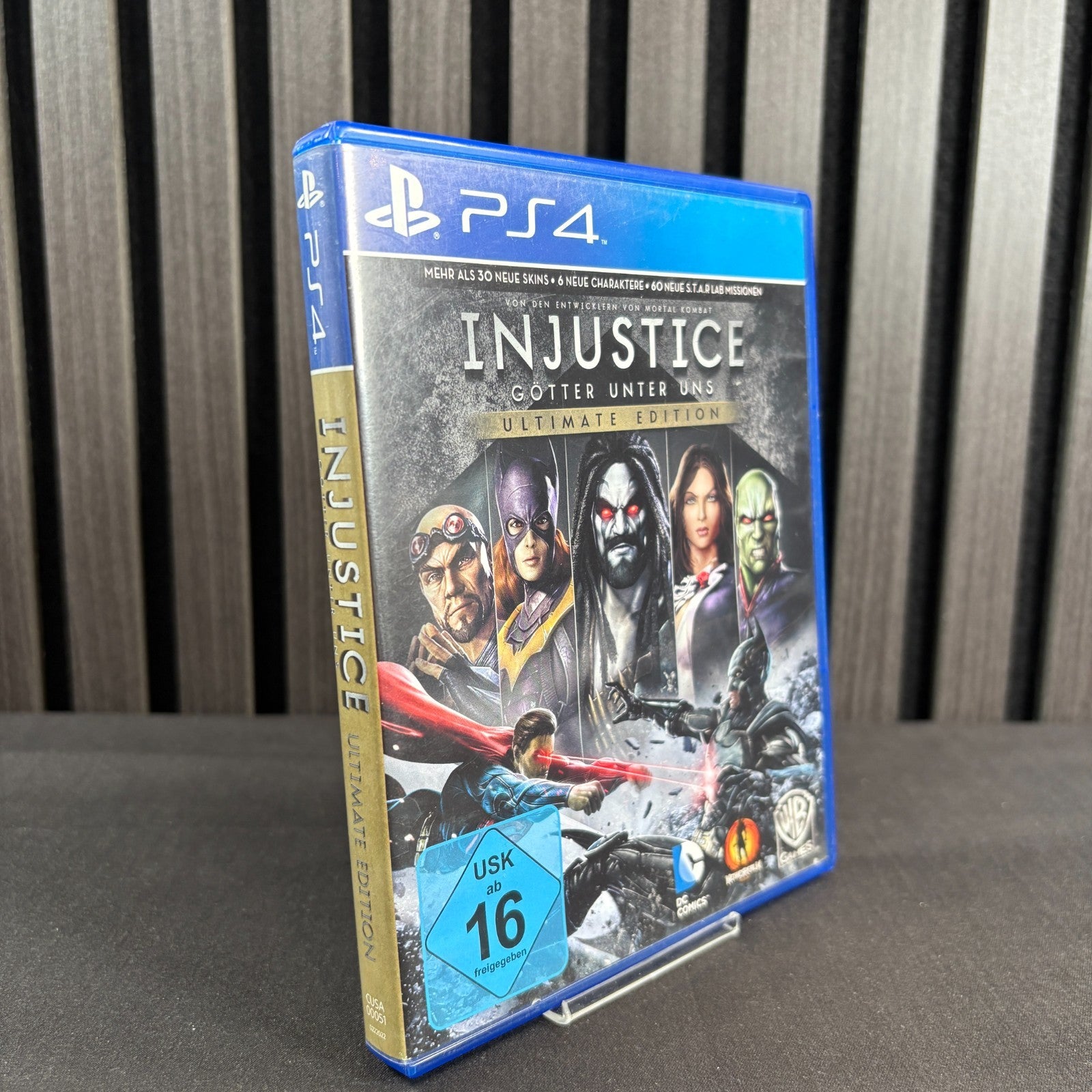 Injustice Gods Among Us Ultimate Edition PS4 Cover Vorderseite