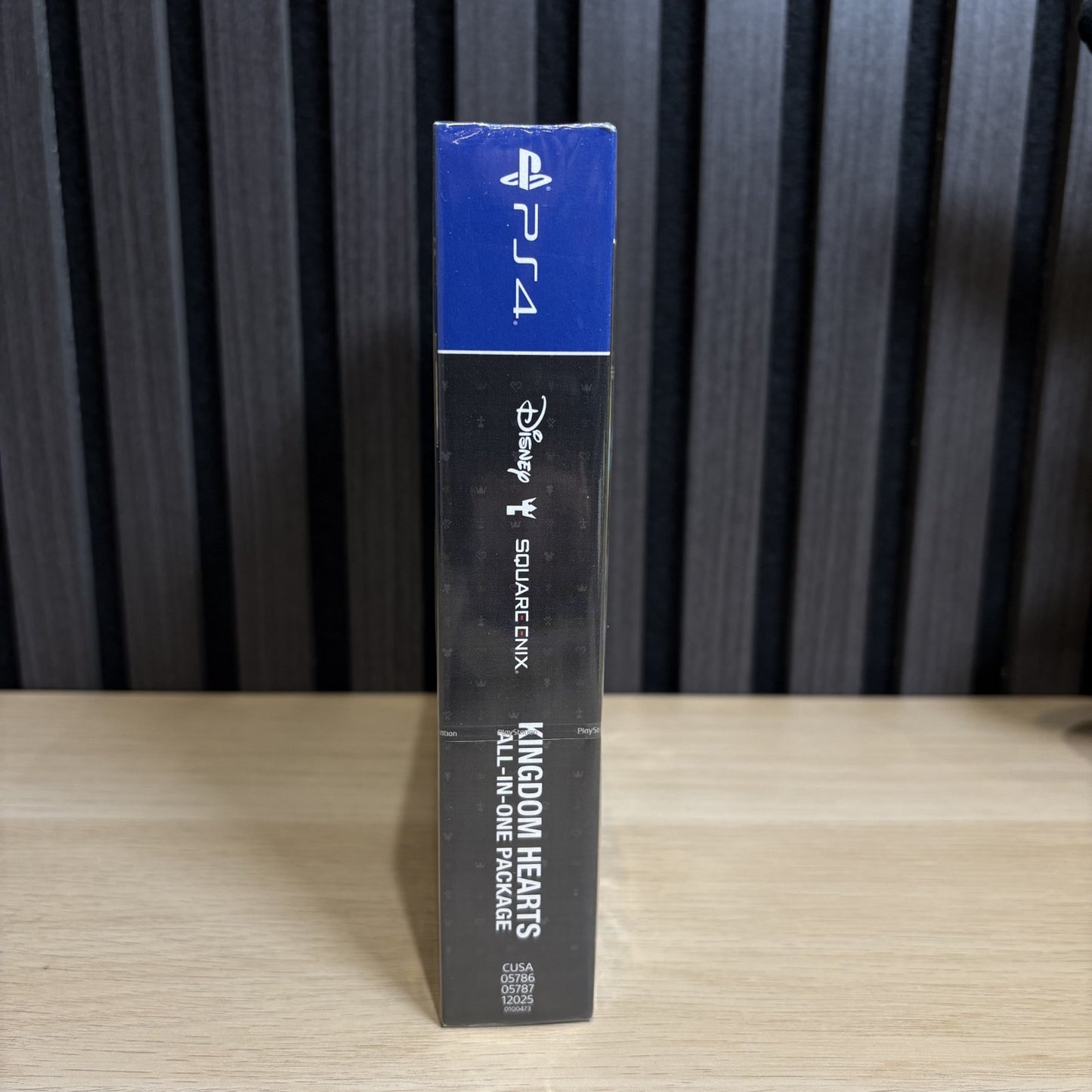 Kingdom Hearts All-in-One Package PS4 Seitenansicht 3 Discs