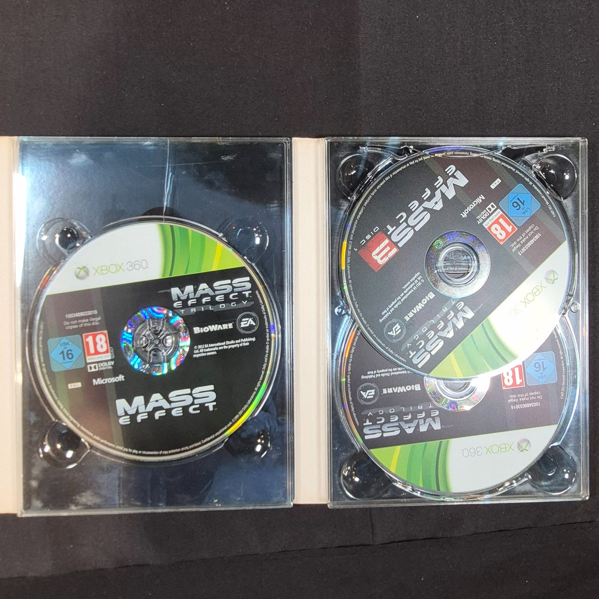 Mass Effect Trilogy – Xbox 360 – Deutsch – Zustand Gut – Innenansicht 2 – NEVO Store