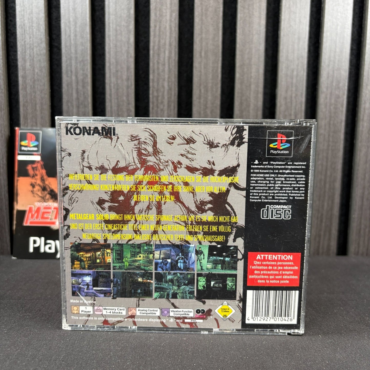 Detailansicht von Metal Gear Solid PS1 Cover und Hülle Rückseite