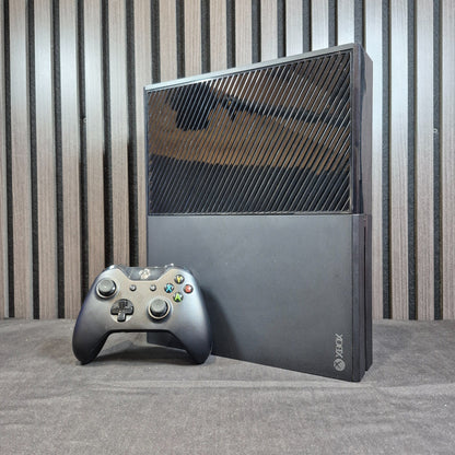 Microsoft Xbox One 500GB Konsole in Schwarz im sehr guten Zustand