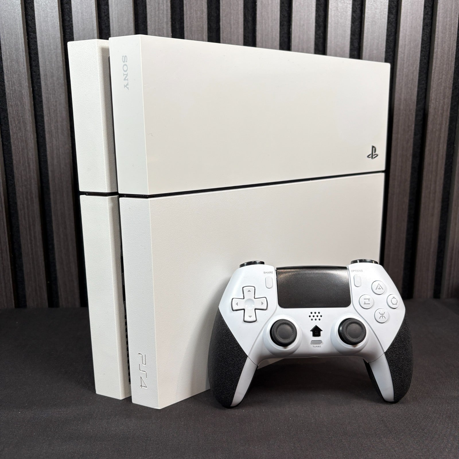 PlayStation 4 Konsole Weiß 500GB Vorderseite