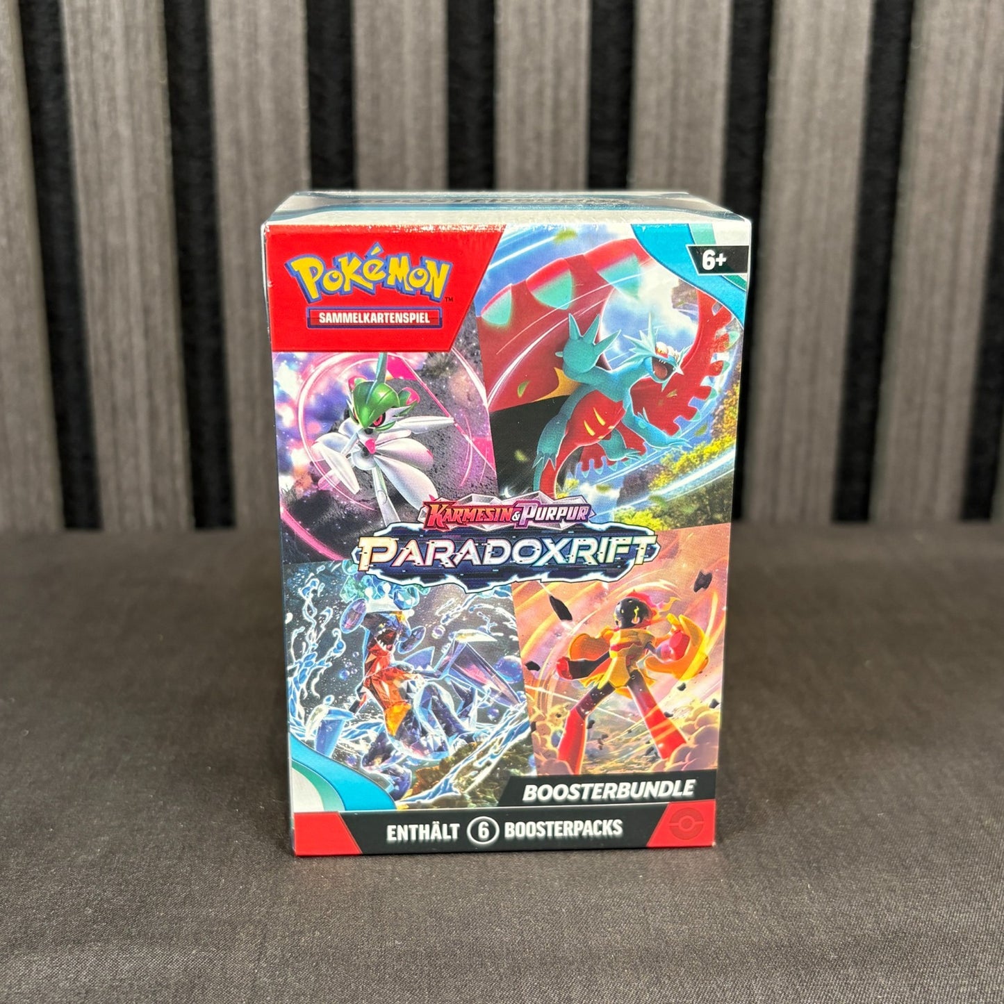 Pokémon Karmesin & Purpur Paradoxrift Booster Bundle Detailansicht
