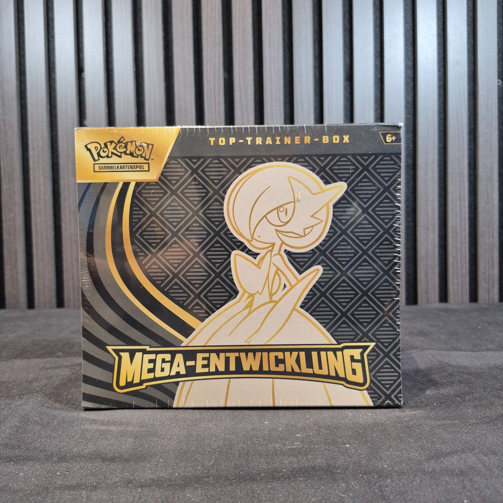 Pokémon Mega Evolution ETB Gardevoir German Frontansicht originalversiegelt