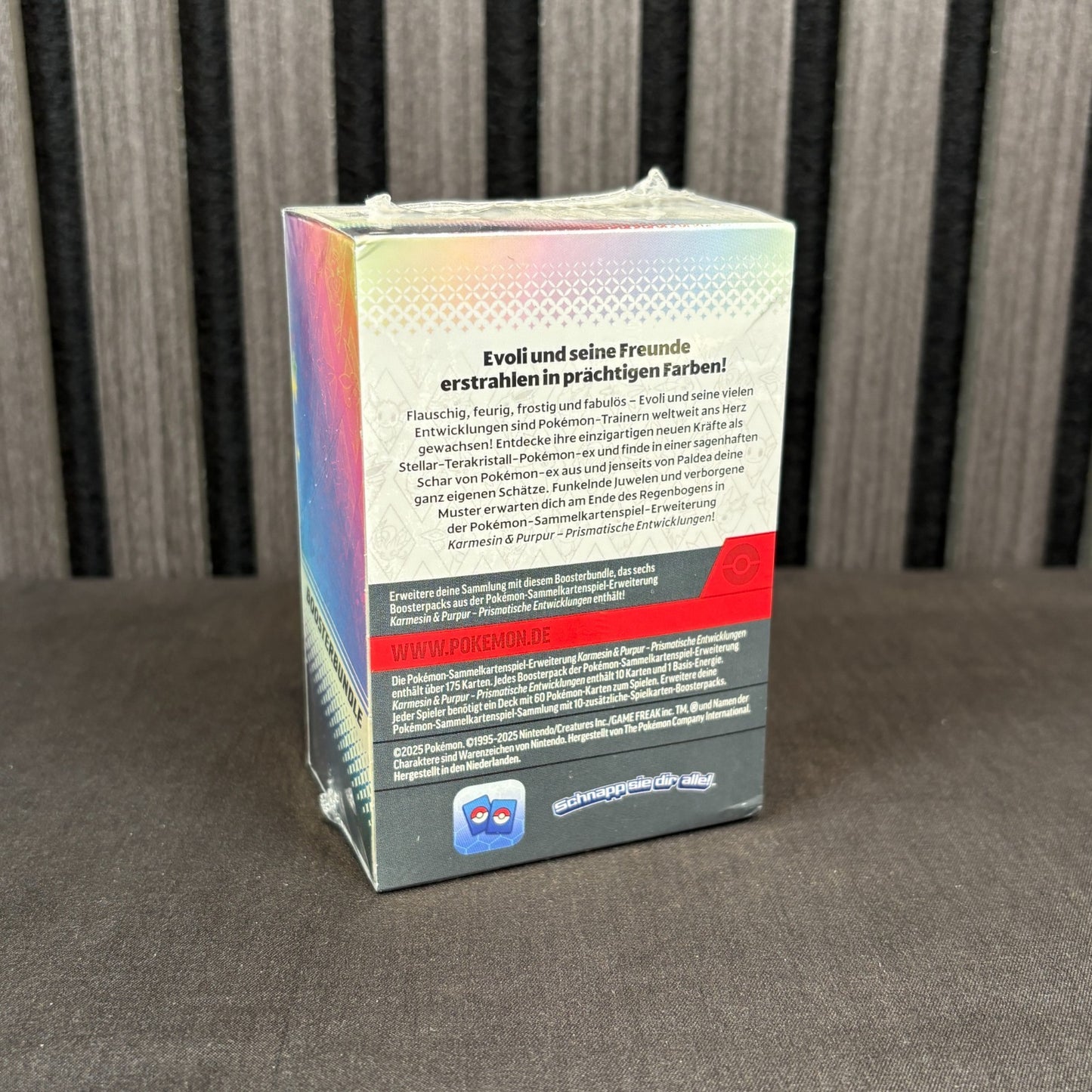 Pokémon Prismatische Entwicklungen Booster Bundle Rückseite mit Produktinfos