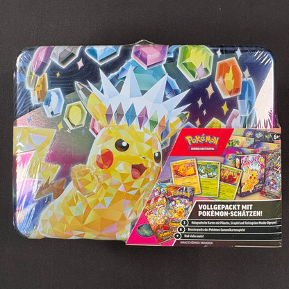 Pokémon Sammelkoffer 2024 Pikachu Deutsch original versiegelt Vorderseite