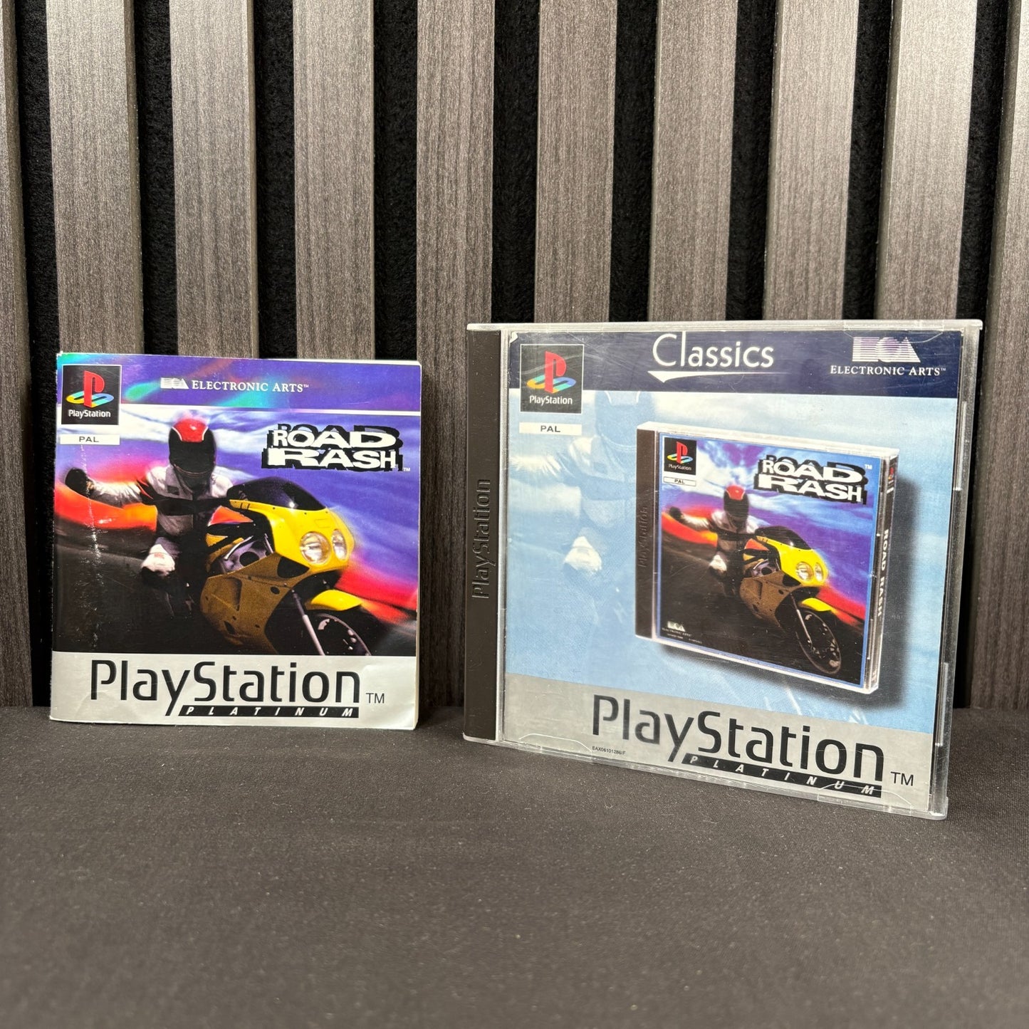 Road Rash PS1 Platinum Classics Hülle Vorderseite