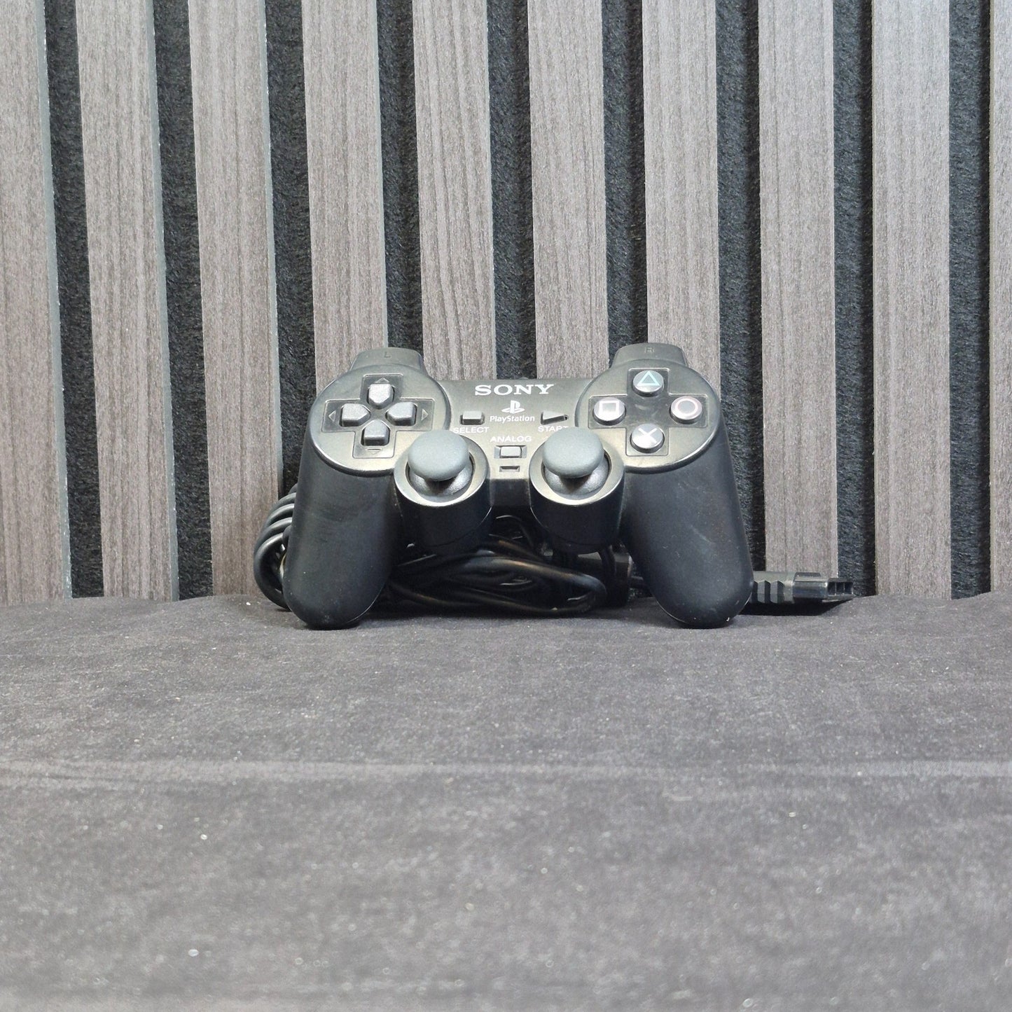 Originaler Sony PlayStation 2 Controller Schwarz Vorderansicht