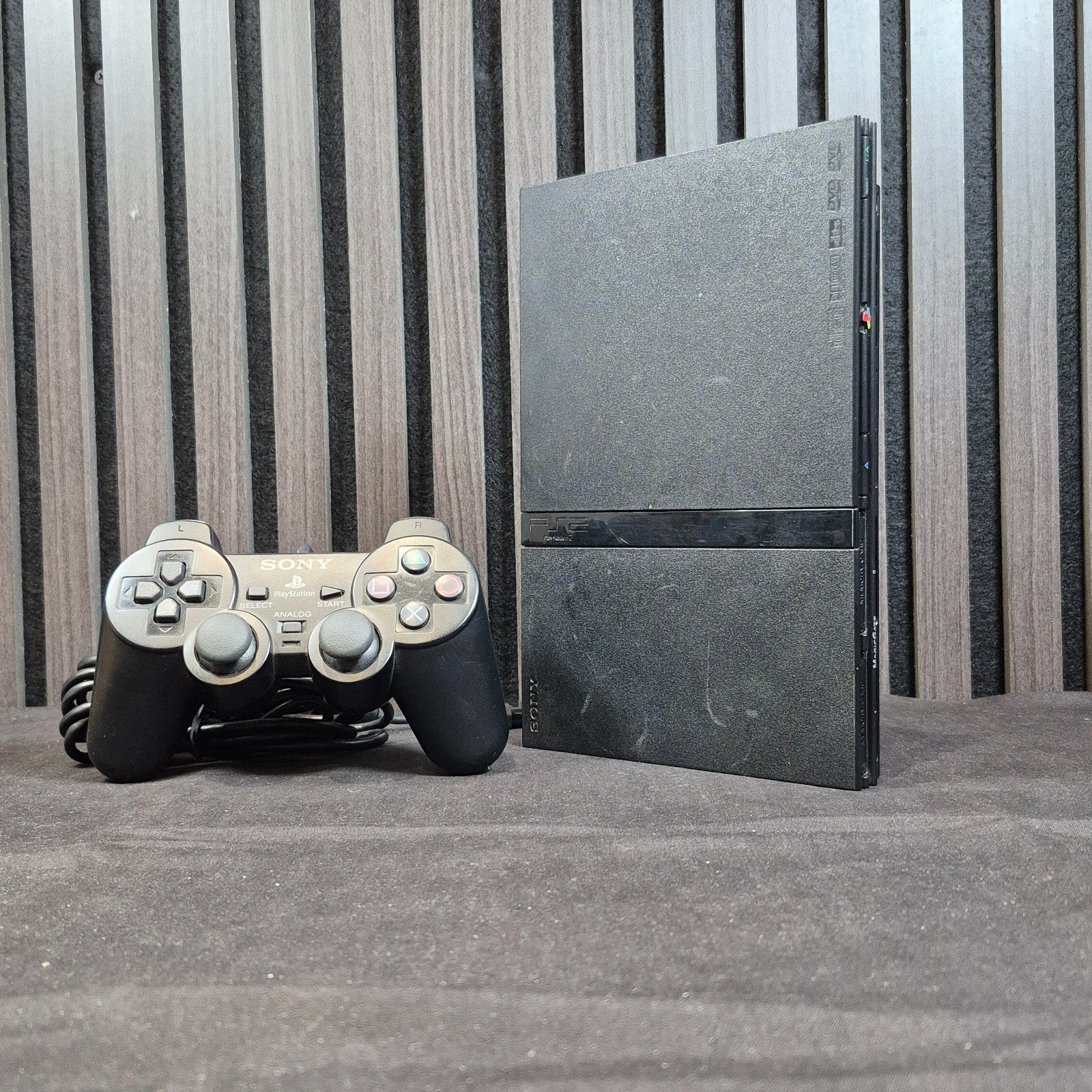 Sony PlayStation 2 Slim Konsole Schwarz mit Controller im kompletten Set