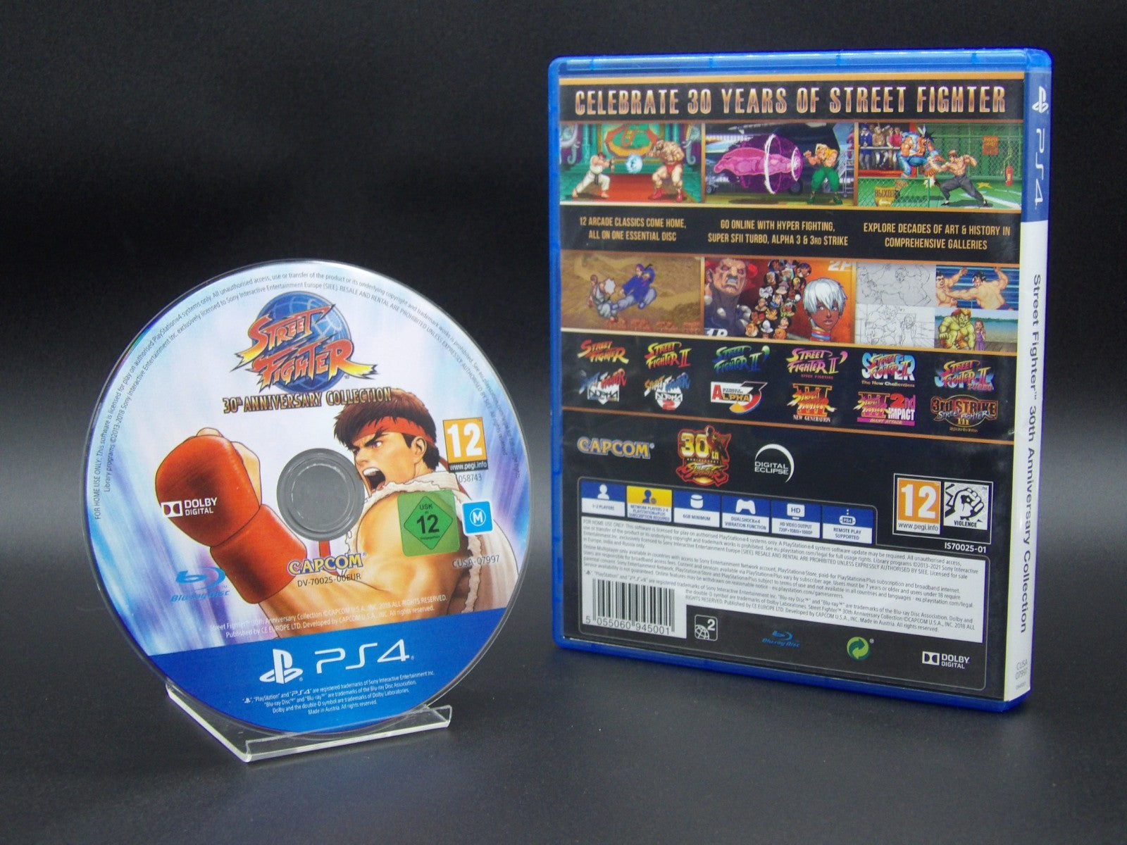 Street Fighter 30th Anniversary Collection PS4 Rückansicht