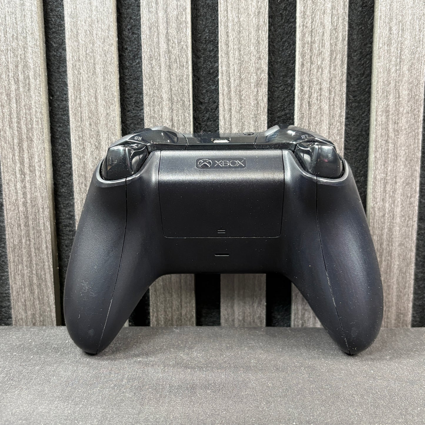 Xbox One Controller Schwarz Rückseite